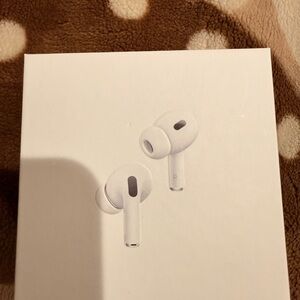 Apple White Wireless Earbuds with Charging Case